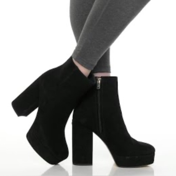 Coach Elegant Black Block Suede Ankle Booties - Picture 1 of 3